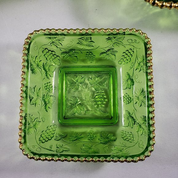 EAPG US Glass Emerald Green Beaded Grape "California" Square Bowl Set ca. 1899 - Picture 2 of 8